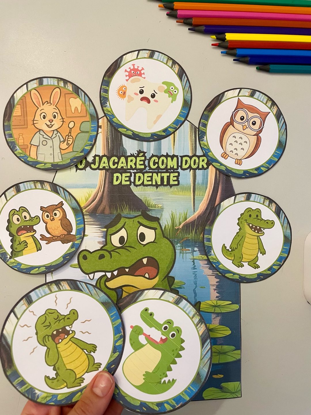 LUVA O JACARÉ COM DOR DE DENTE - Imagem 2