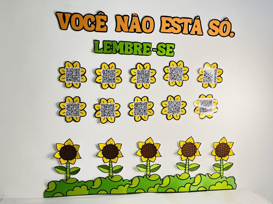 Painel setembro amarelo Qr code