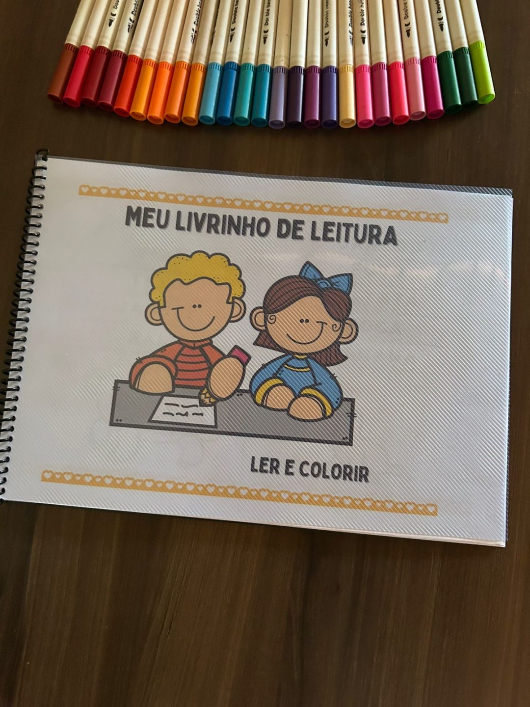 LIVRINHO PARA LER E COLORIR
